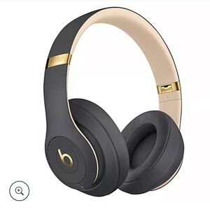✨LAST CHANCE!✨Beats by Dre Studio3 Wireless Over the Ear Headphones